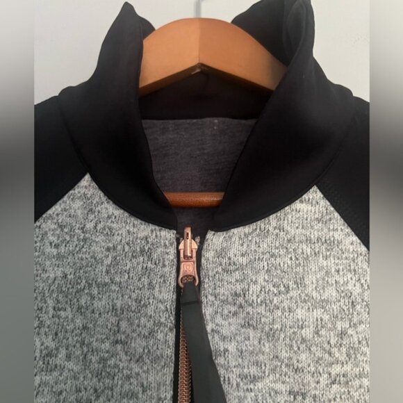 Lululemon Both Ways Bomber Black Grey Flower Size 10 - Picture 3 of 5
